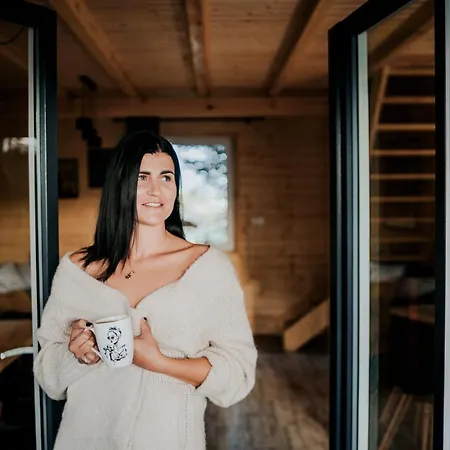 Swierkowisko Cisza Plaza Blisko