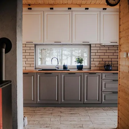 Swierkowisko Cisza Plaza Blisko