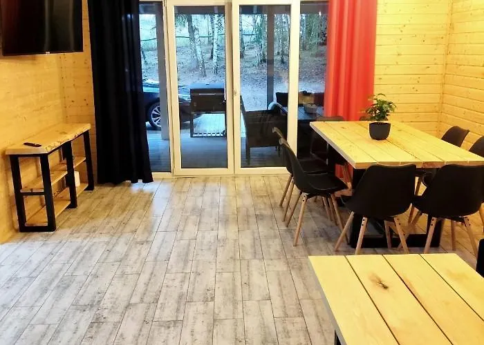 Swierkowisko Cisza Plaza Blisko