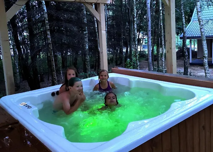 Swierkowisko Cisza Plaza Blisko