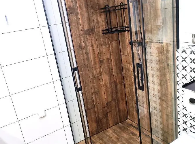 Swierkowisko Cisza Plaza Blisko *