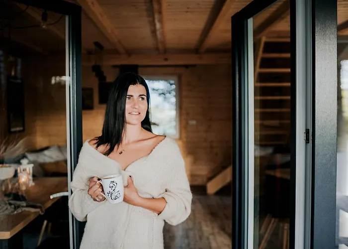 Swierkowisko Cisza Plaza Blisko