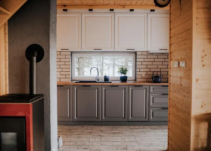 Swierkowisko Cisza Plaza Blisko