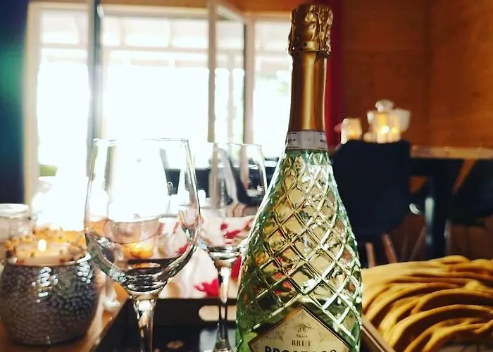 Swierkowisko Cisza Plaza Blisko *